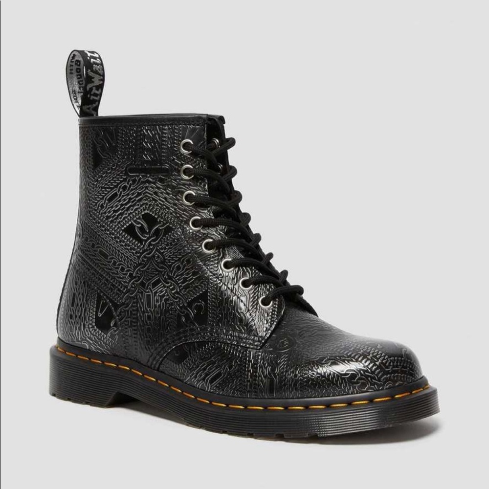 Dr Martens 1460 Arcadia Chain Emboss Boots - NEW IN BOX